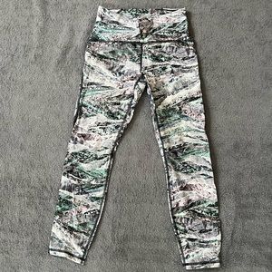 Lulu lemon multicolor mid calf leggings